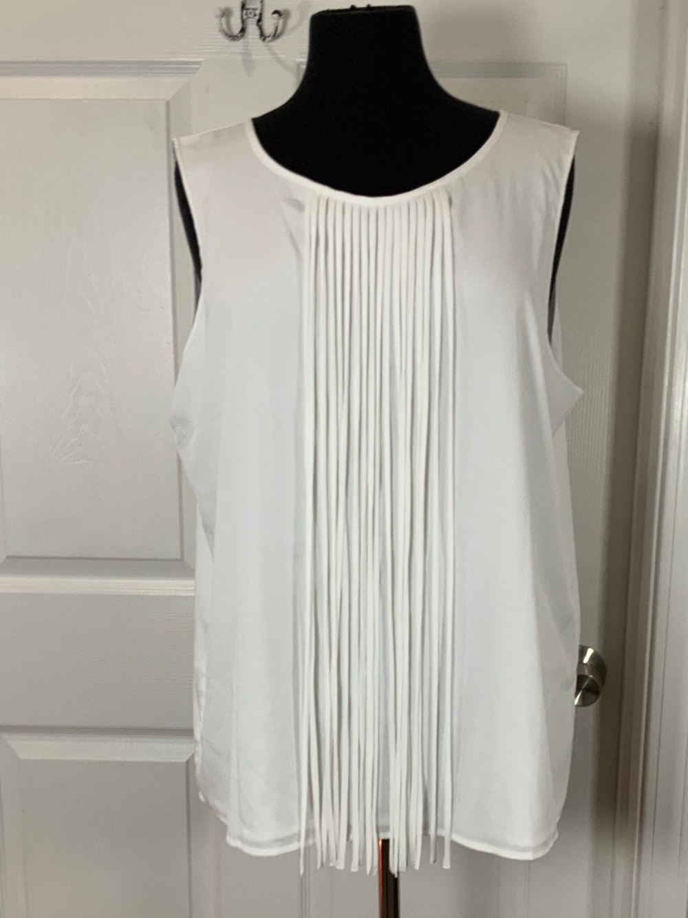 Calvin Klein White Fringe Sleeveless Blouse Top NWT XL Flowy Statement